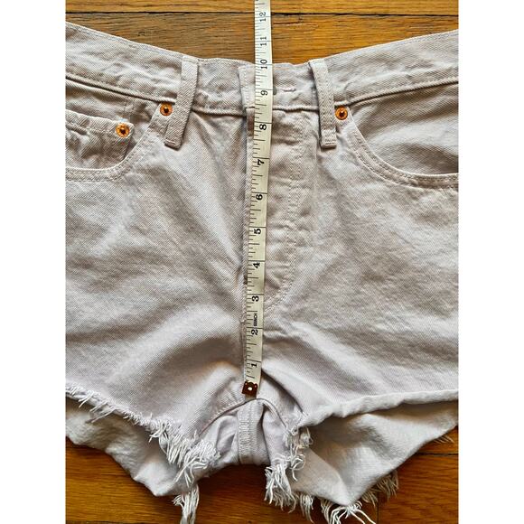 LEVI'S 501 Distressed Cream/Lavender Dyed Button-Fly Shorts sz W27 - Picture 8 of 10
